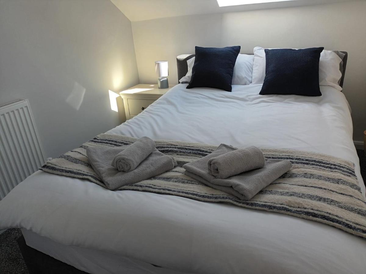 First Floor One Bedroom Quiet Location In Stafford